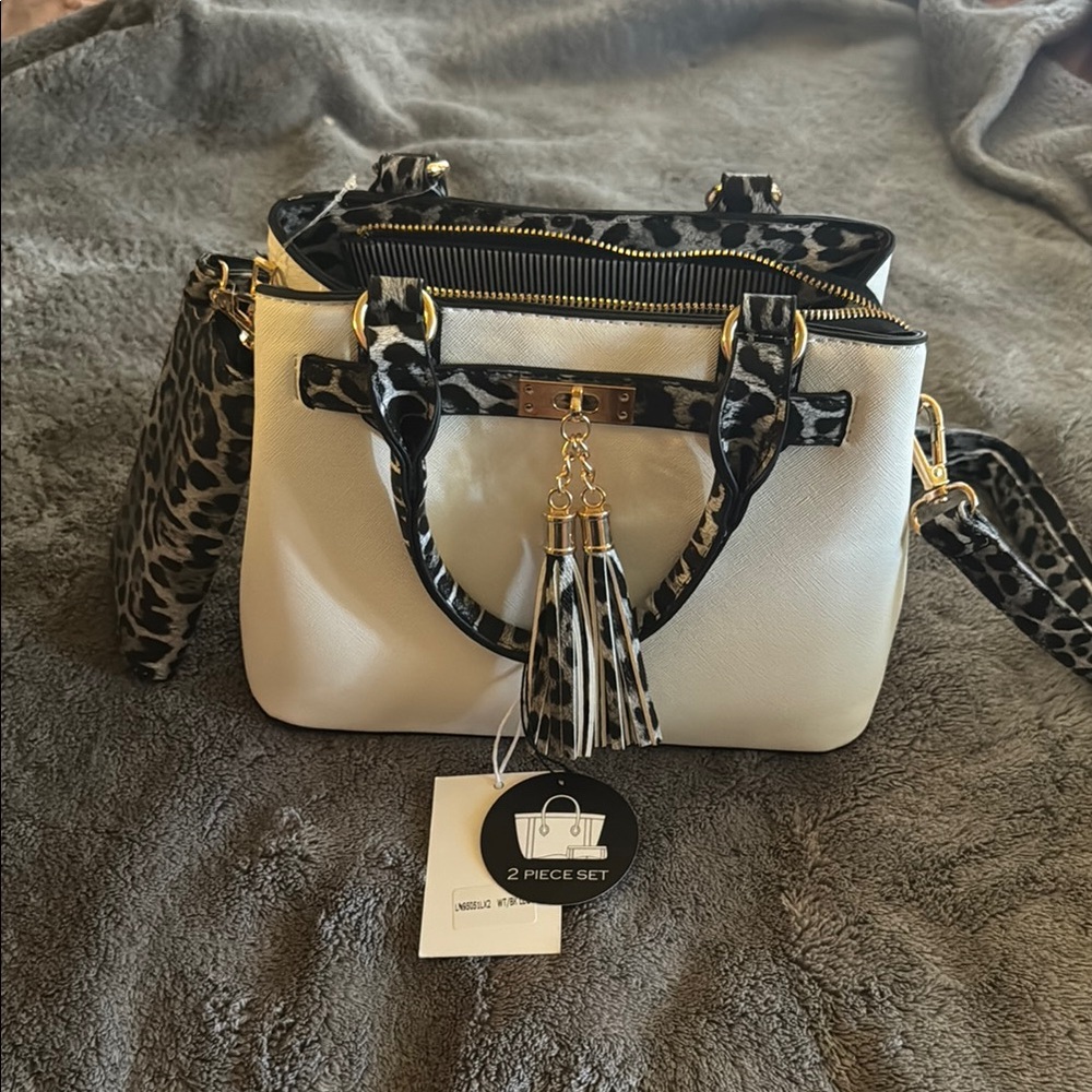 Stylish White and Black Women's Bag Set